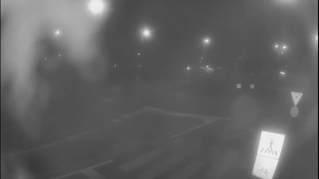 Belišće, Kralija Tomislava/Zeljeznicka/Kardinala Alojzija Stepinca Street Intersection Live Cam - 