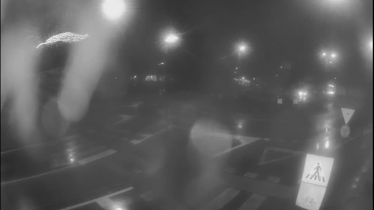 Belišće, Kralija Tomislava/Zeljeznicka/Kardinala Alojzija Stepinca Street Intersection Live Cam - 