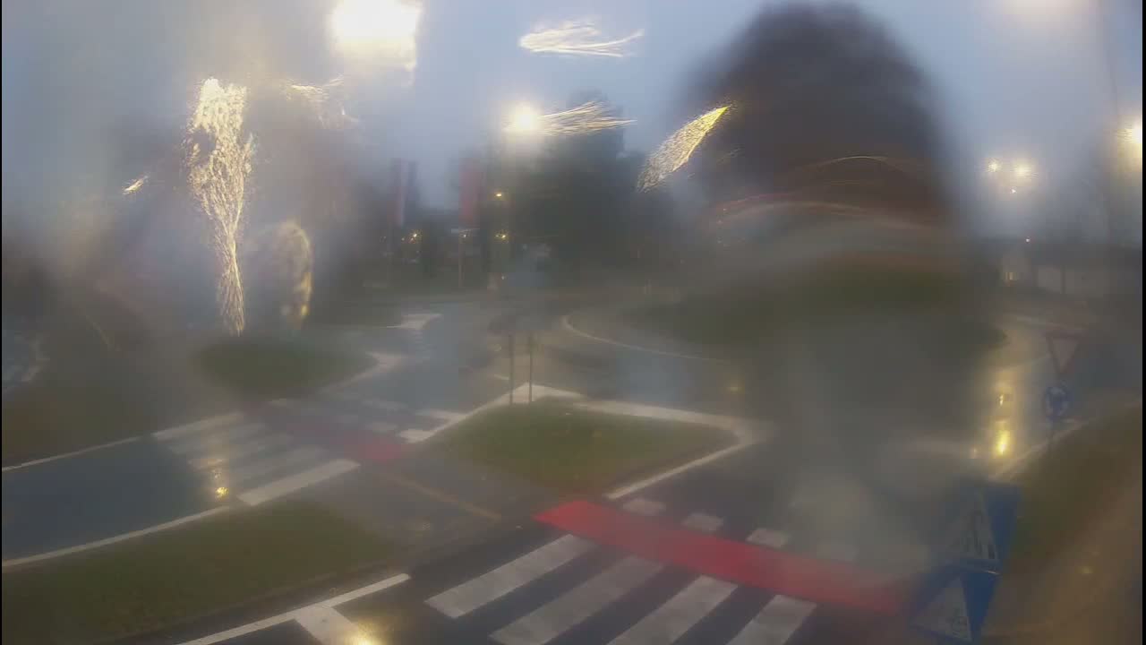 Belišće, Kralija Tomislava/Zeljeznicka/Kardinala Alojzija Stepinca Street Intersection Live Cam - 