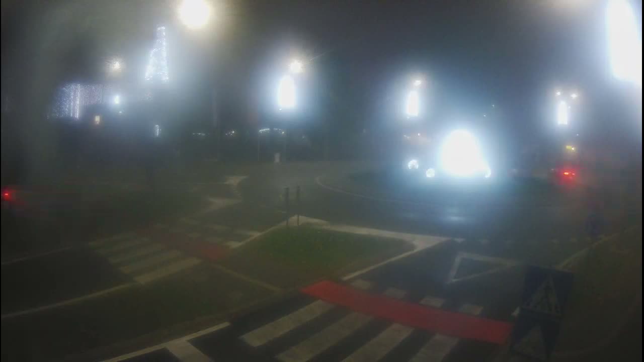 Belišće, Kralija Tomislava/Zeljeznicka/Kardinala Alojzija Stepinca Street Intersection Live Cam - 