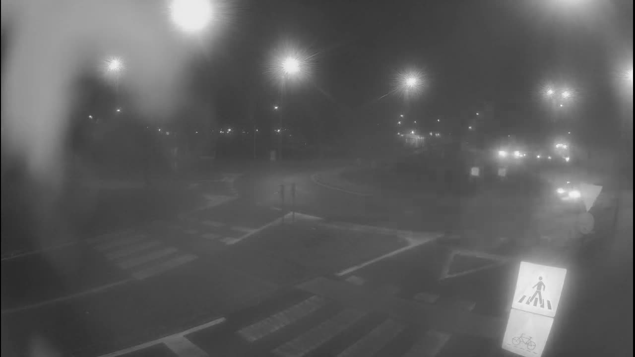 Belišće, Kralija Tomislava/Zeljeznicka/Kardinala Alojzija Stepinca Street Intersection Live Cam - 