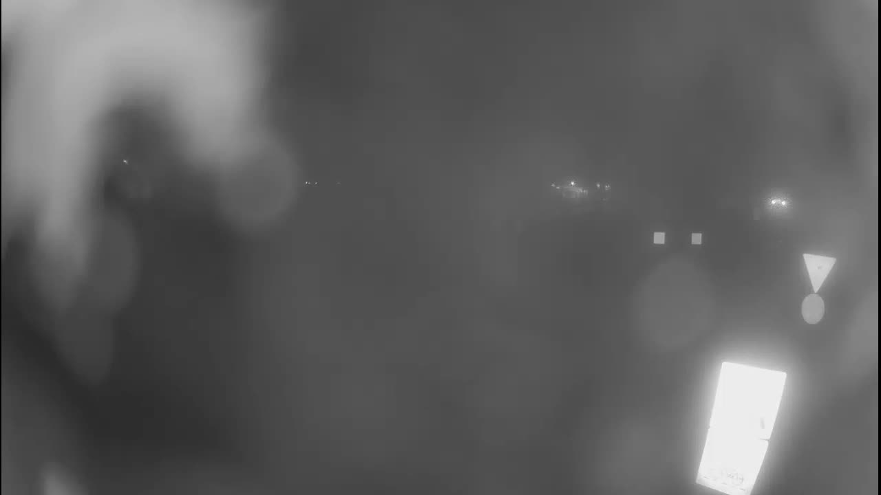 Belišće, Kralija Tomislava/Zeljeznicka/Kardinala Alojzija Stepinca Street Intersection Live Cam - 