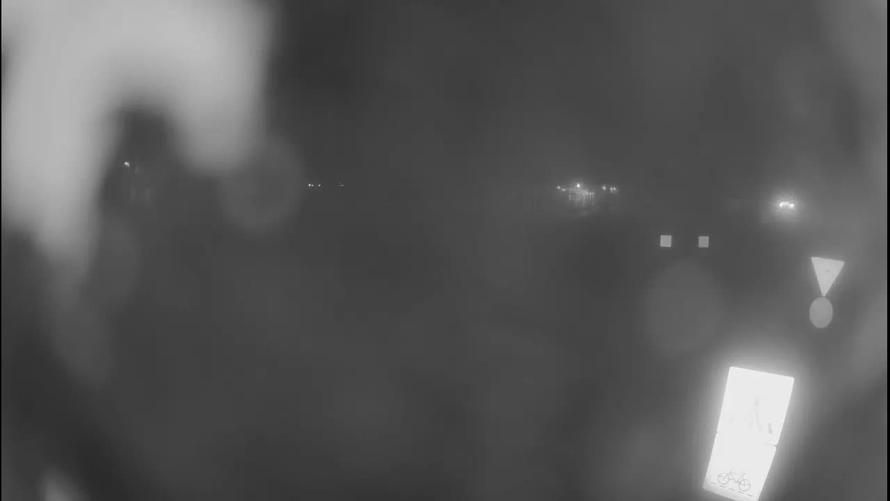 Belišće, Kralija Tomislava/Zeljeznicka/Kardinala Alojzija Stepinca Street Intersection Live Cam - 