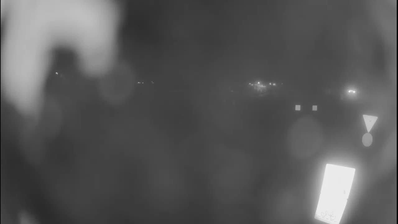 Belišće, Kralija Tomislava/Zeljeznicka/Kardinala Alojzija Stepinca Street Intersection Live Cam - 