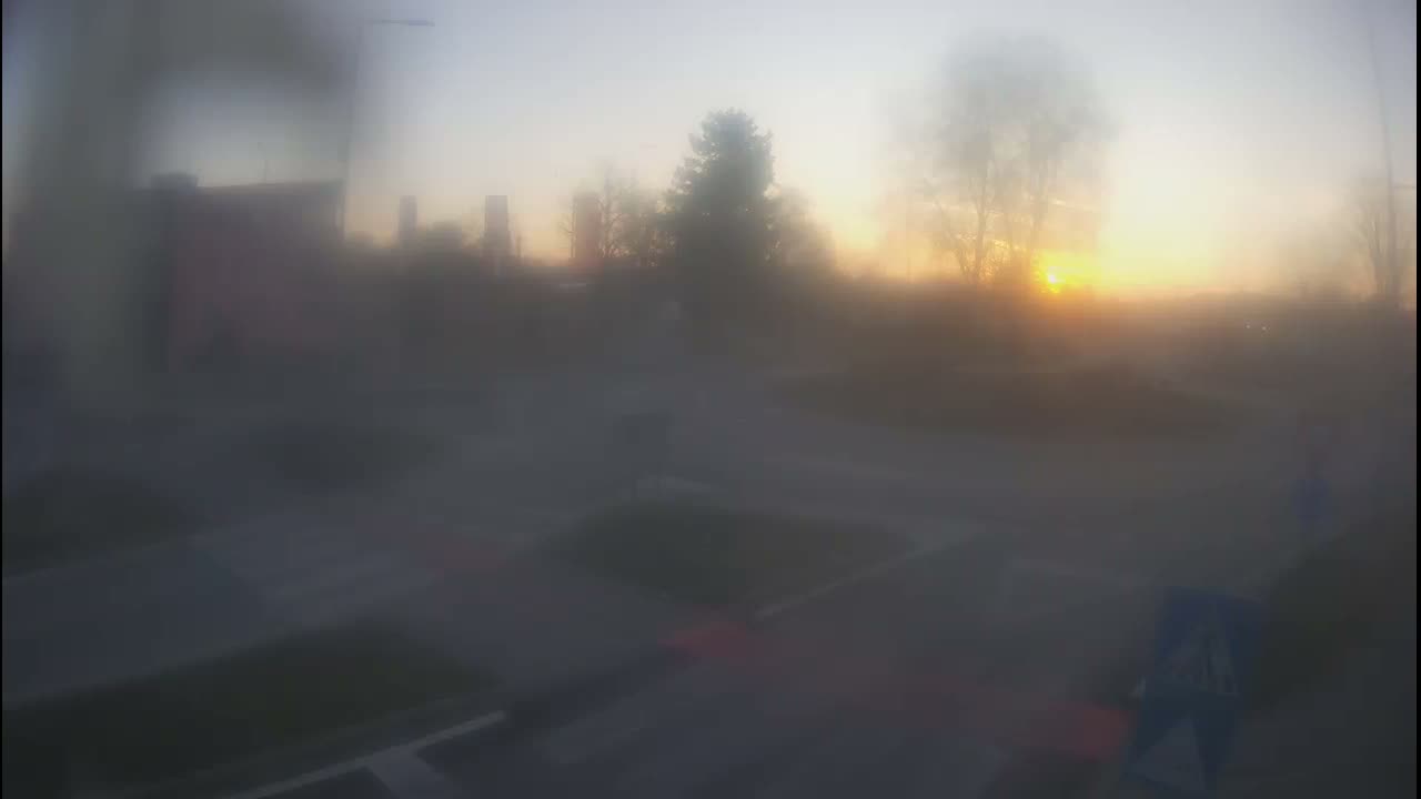 Belišće, Kralija Tomislava/Zeljeznicka/Kardinala Alojzija Stepinca Street Intersection Live Cam - 