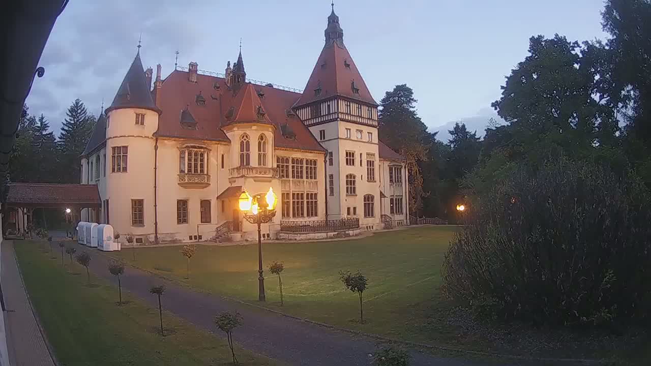 Donji Miholjac,  Dvorac Mailáth Chateau Live Cam - Donji Miholjac, Grad Donji Miholijac, Osijek-Baranja, Croatia