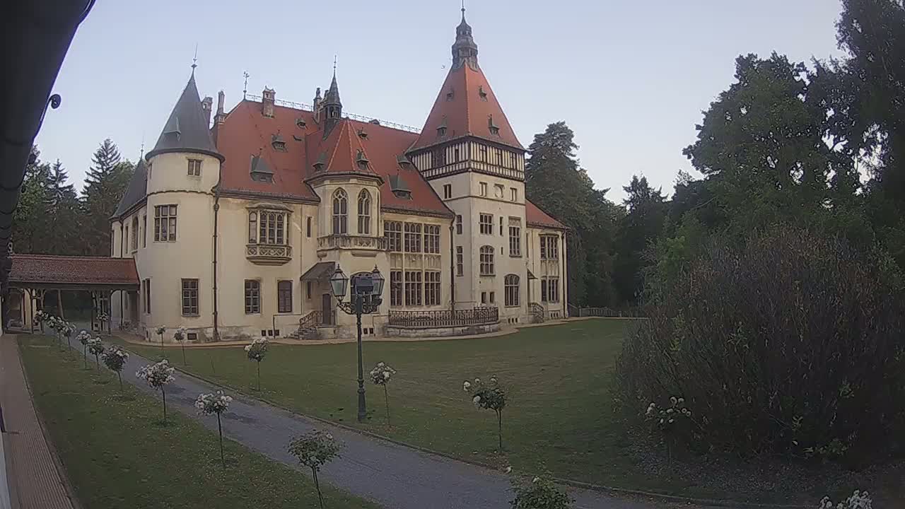 Donji Miholjac,  Dvorac Mailáth Chateau Live Cam - Donji Miholjac, Grad Donji Miholijac, Osijek-Baranja, Croatia