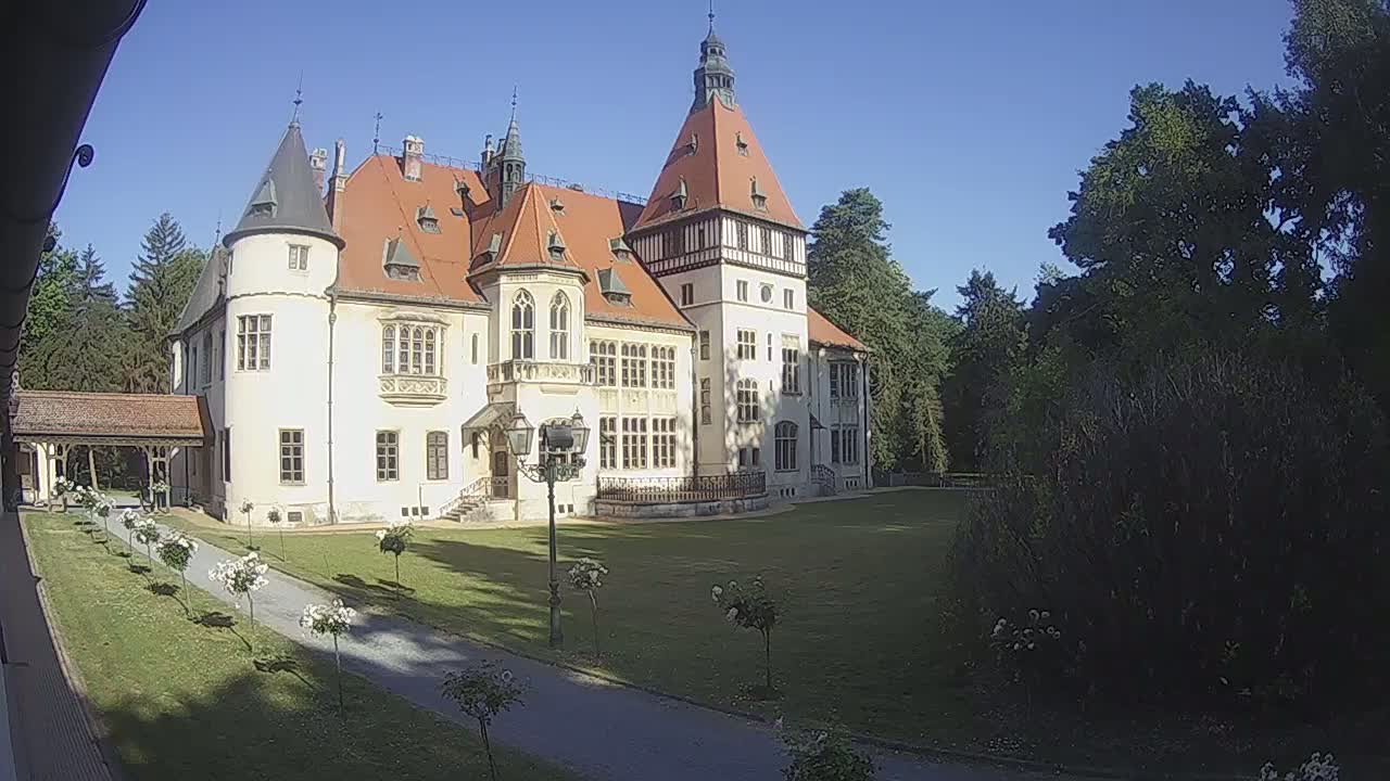 Donji Miholjac,  Dvorac Mailáth Chateau Live Cam - Donji Miholjac, Grad Donji Miholijac, Osijek-Baranja, Croatia