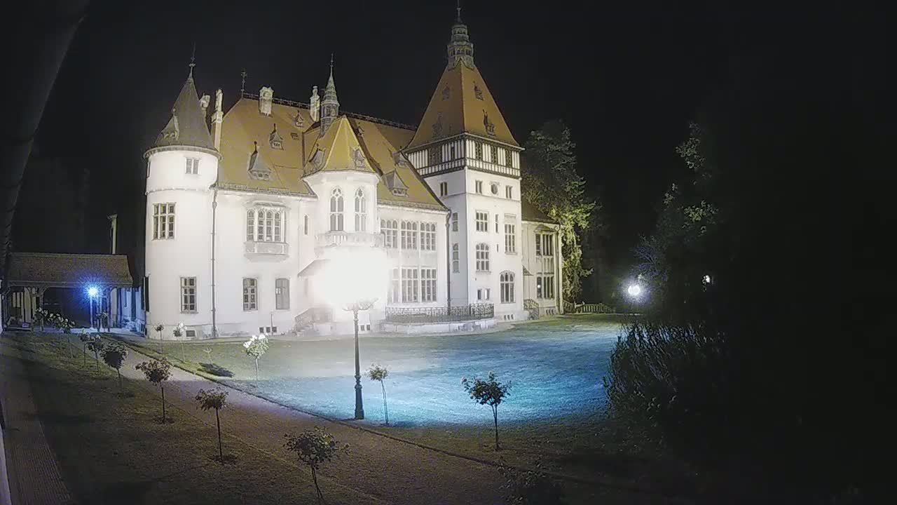Donji Miholjac,  Dvorac Mailáth Chateau Live Cam - Donji Miholjac, Grad Donji Miholijac, Osijek-Baranja, Croatia
