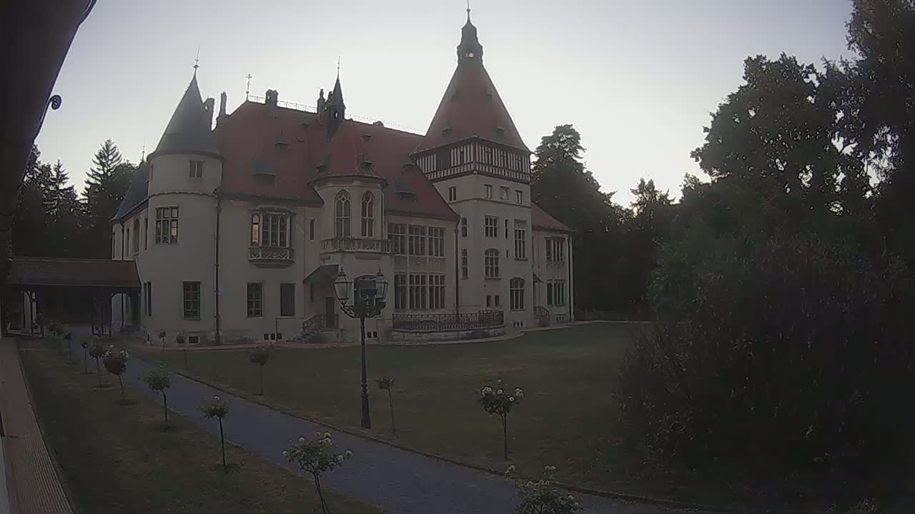 Donji Miholjac,  Dvorac Mailáth Chateau Live Cam - Donji Miholjac, Grad Donji Miholijac, Osijek-Baranja, Croatia