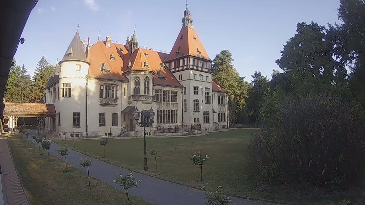 Donji Miholjac,  Dvorac Mailáth Chateau Live Cam - Donji Miholjac, Grad Donji Miholijac, Osijek-Baranja, Croatia