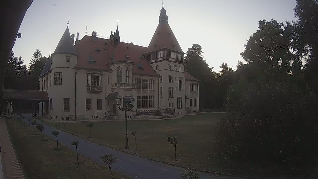 Donji Miholjac,  Dvorac Mailáth Chateau Live Cam - Donji Miholjac, Grad Donji Miholijac, Osijek-Baranja, Croatia