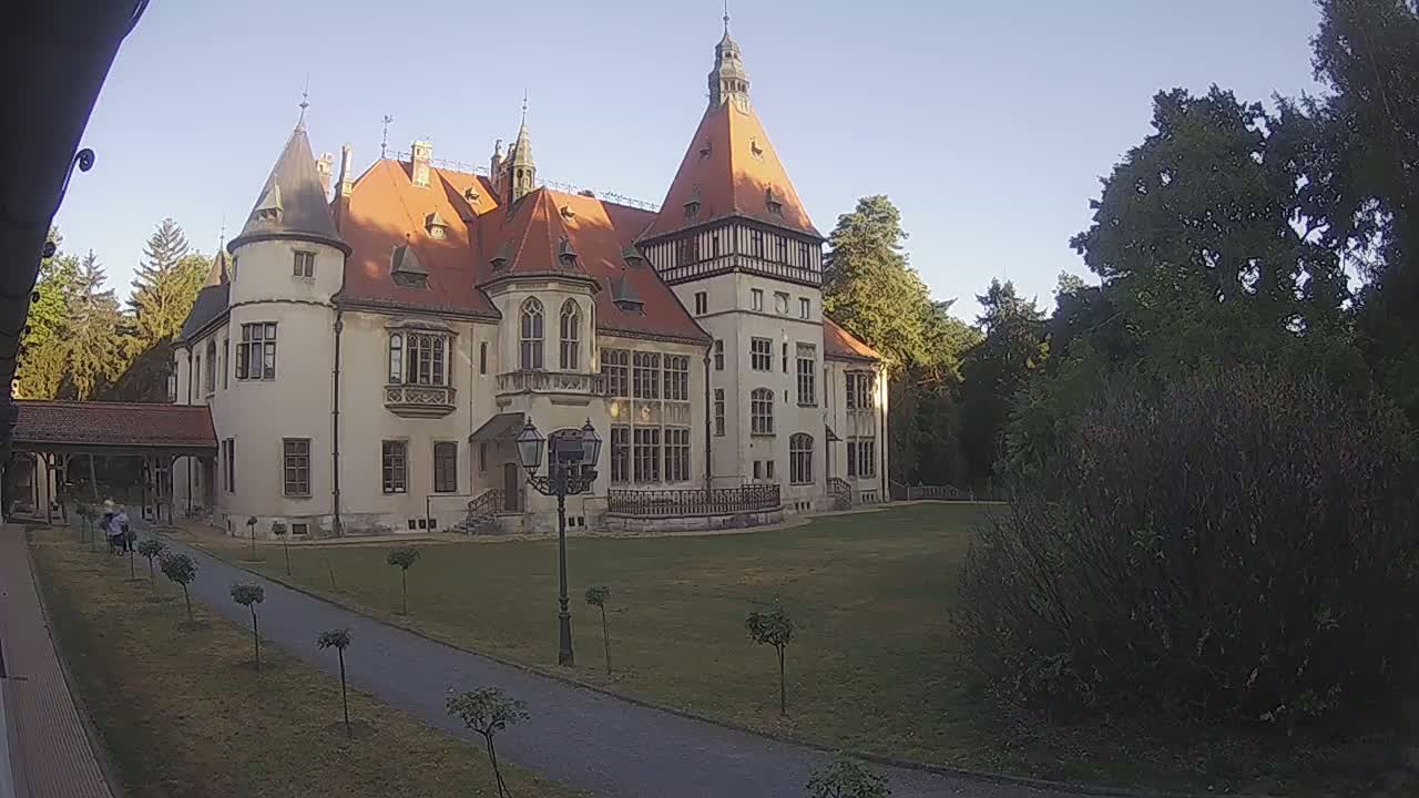 Donji Miholjac,  Dvorac Mailáth Chateau Live Cam - Donji Miholjac, Grad Donji Miholijac, Osijek-Baranja, Croatia