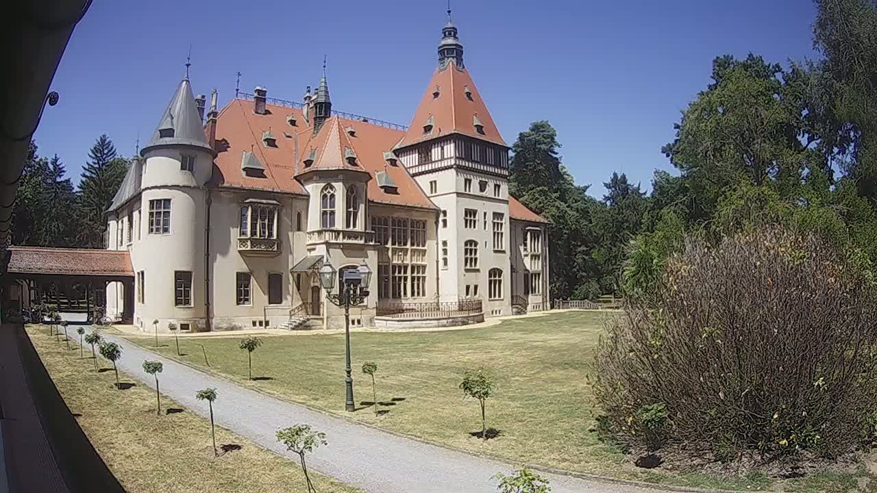 Donji Miholjac,  Dvorac Mailáth Chateau Live Cam - Donji Miholjac, Grad Donji Miholijac, Osijek-Baranja, Croatia