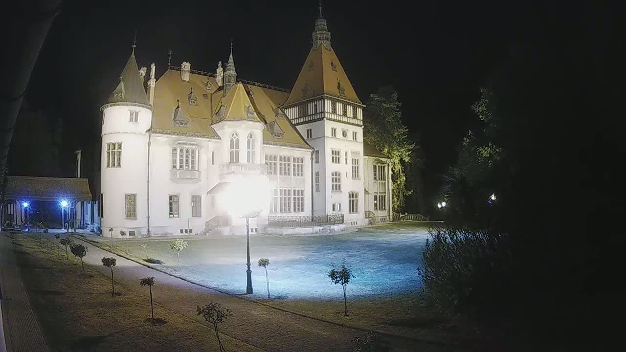 Donji Miholjac,  Dvorac Mailáth Chateau Live Cam - Donji Miholjac, Grad Donji Miholijac, Osijek-Baranja, Croatia