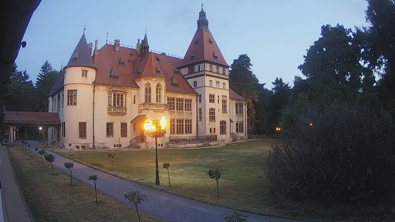 Donji Miholjac,  Dvorac Mailáth Chateau Live Cam - Donji Miholjac, Grad Donji Miholijac, Osijek-Baranja, Croatia