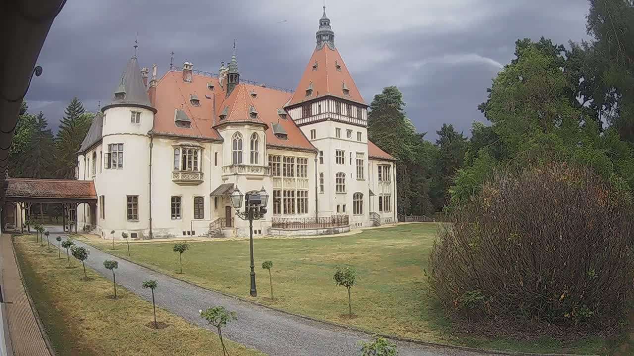 Donji Miholjac,  Dvorac Mailáth Chateau Live Cam - Donji Miholjac, Grad Donji Miholijac, Osijek-Baranja, Croatia
