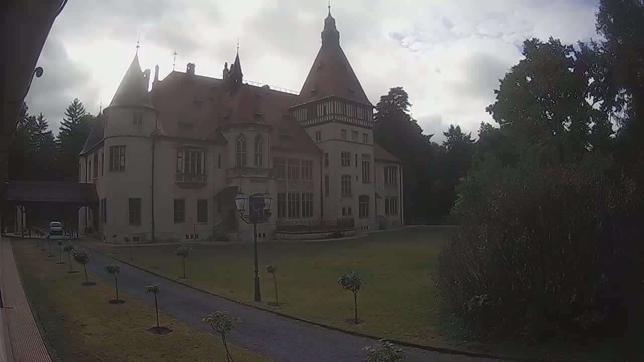 Donji Miholjac,  Dvorac Mailáth Chateau Live Cam - Donji Miholjac, Grad Donji Miholijac, Osijek-Baranja, Croatia