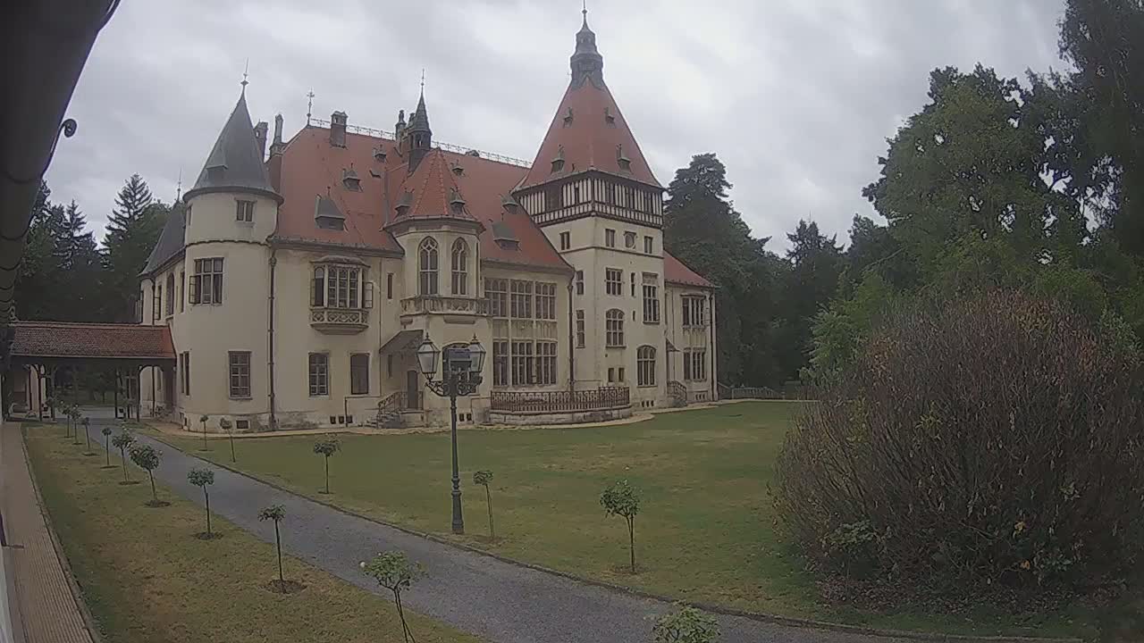 Donji Miholjac,  Dvorac Mailáth Chateau Live Cam - Donji Miholjac, Grad Donji Miholijac, Osijek-Baranja, Croatia
