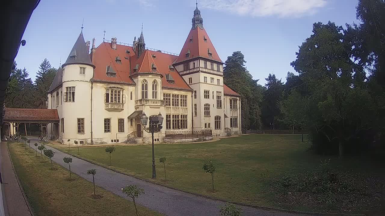 Donji Miholjac,  Dvorac Mailáth Chateau Live Cam - Donji Miholjac, Grad Donji Miholijac, Osijek-Baranja, Croatia