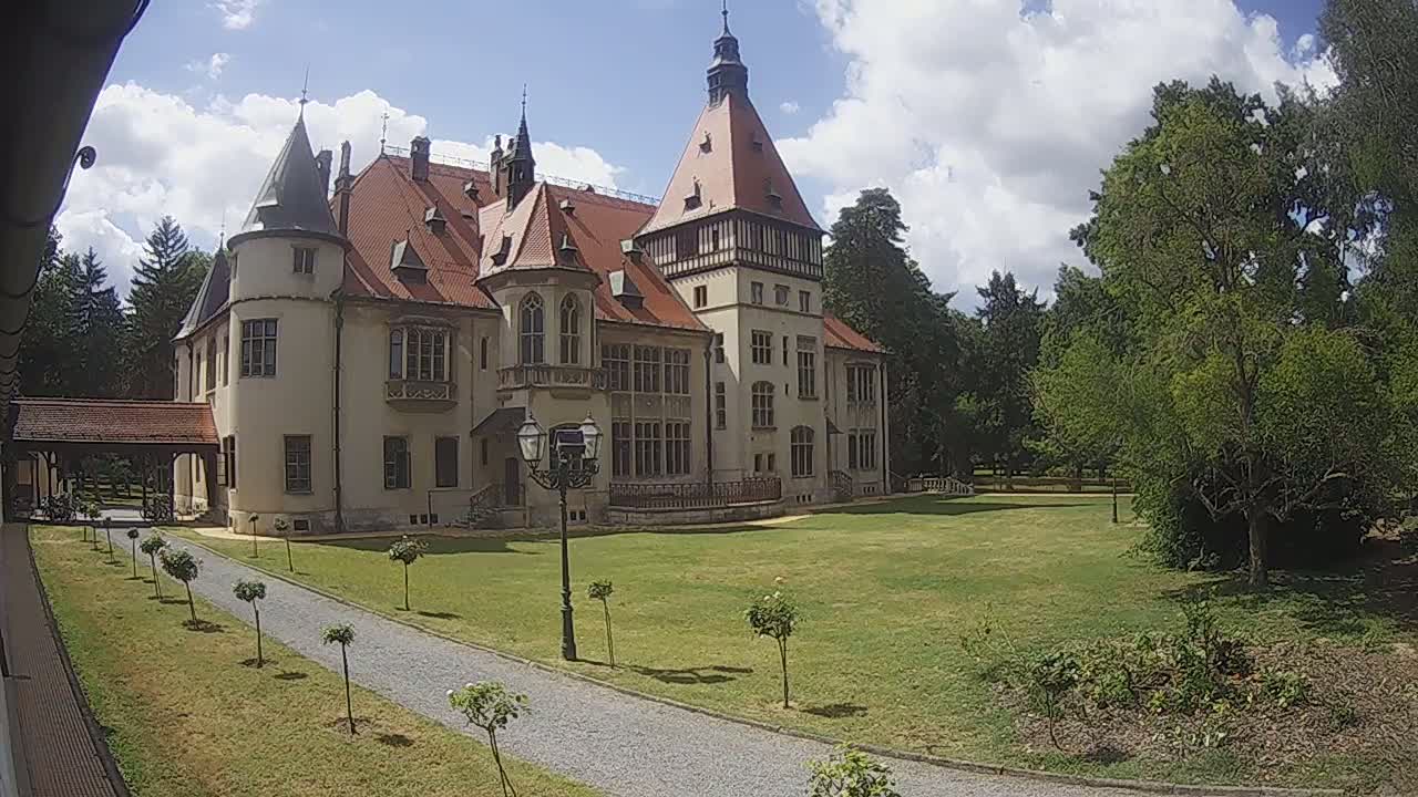 Donji Miholjac,  Dvorac Mailáth Chateau Live Cam - Donji Miholjac, Grad Donji Miholijac, Osijek-Baranja, Croatia