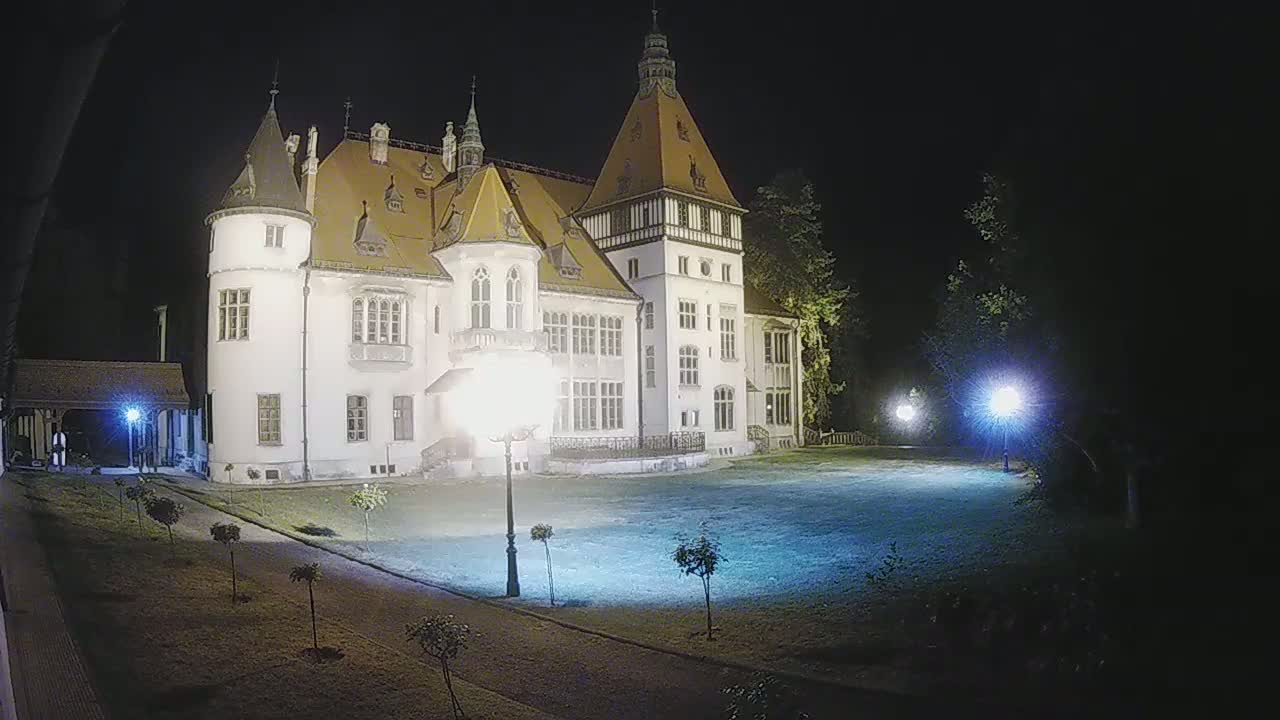 Donji Miholjac,  Dvorac Mailáth Chateau Live Cam - Donji Miholjac, Grad Donji Miholijac, Osijek-Baranja, Croatia