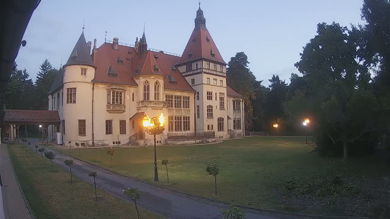 Donji Miholjac,  Dvorac Mailáth Chateau Live Cam - Donji Miholjac, Grad Donji Miholijac, Osijek-Baranja, Croatia