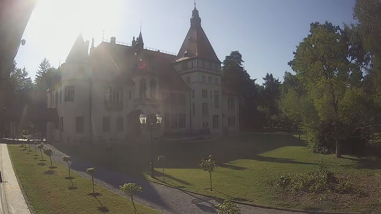 Donji Miholjac,  Dvorac Mailáth Chateau Live Cam - Donji Miholjac, Grad Donji Miholijac, Osijek-Baranja, Croatia