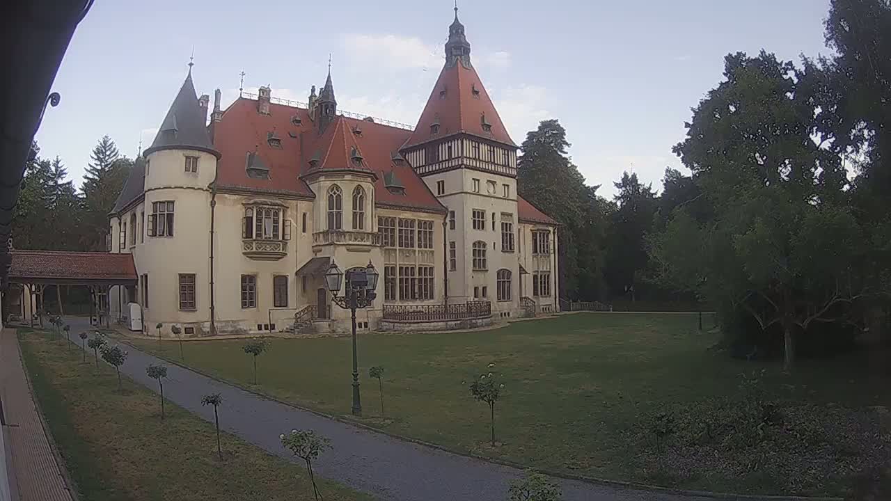 Donji Miholjac,  Dvorac Mailáth Chateau Live Cam - Donji Miholjac, Grad Donji Miholijac, Osijek-Baranja, Croatia
