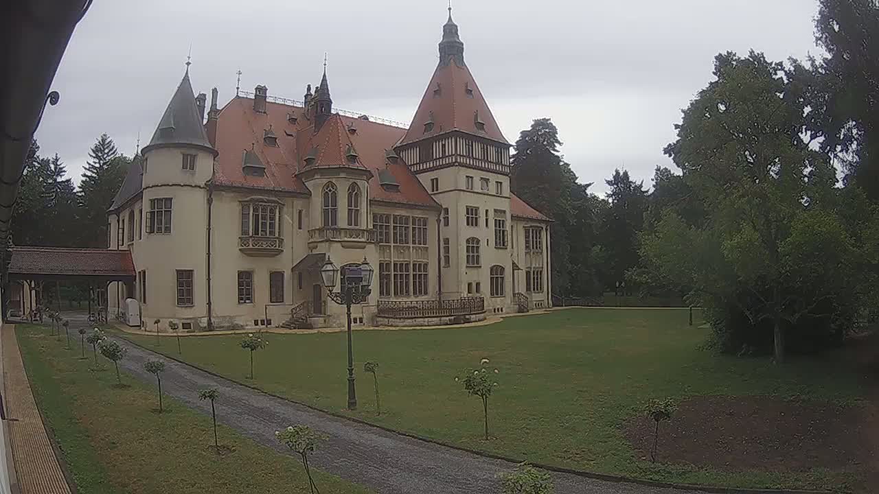 Donji Miholjac,  Dvorac Mailáth Chateau Live Cam - Donji Miholjac, Grad Donji Miholijac, Osijek-Baranja, Croatia