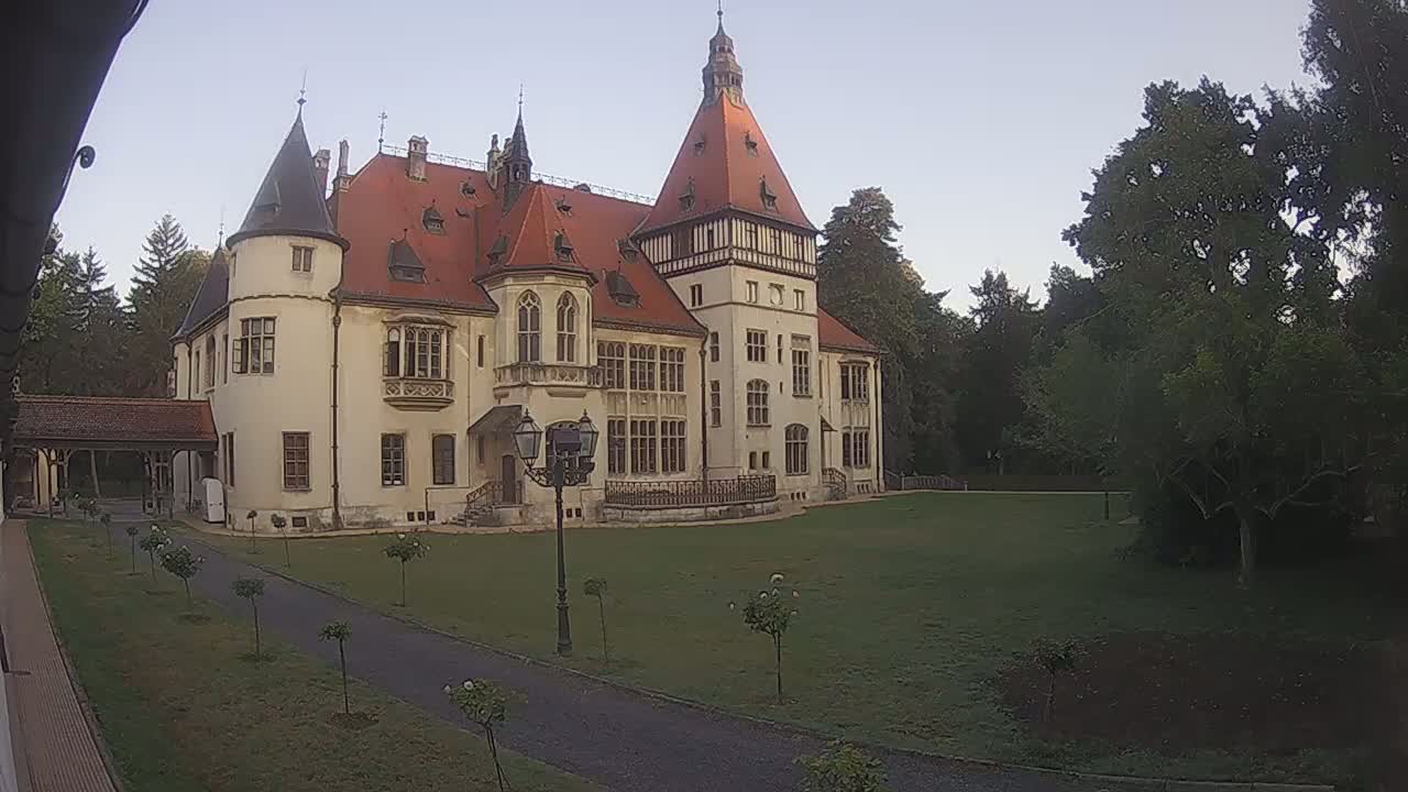 Donji Miholjac,  Dvorac Mailáth Chateau Live Cam - Donji Miholjac, Grad Donji Miholijac, Osijek-Baranja, Croatia