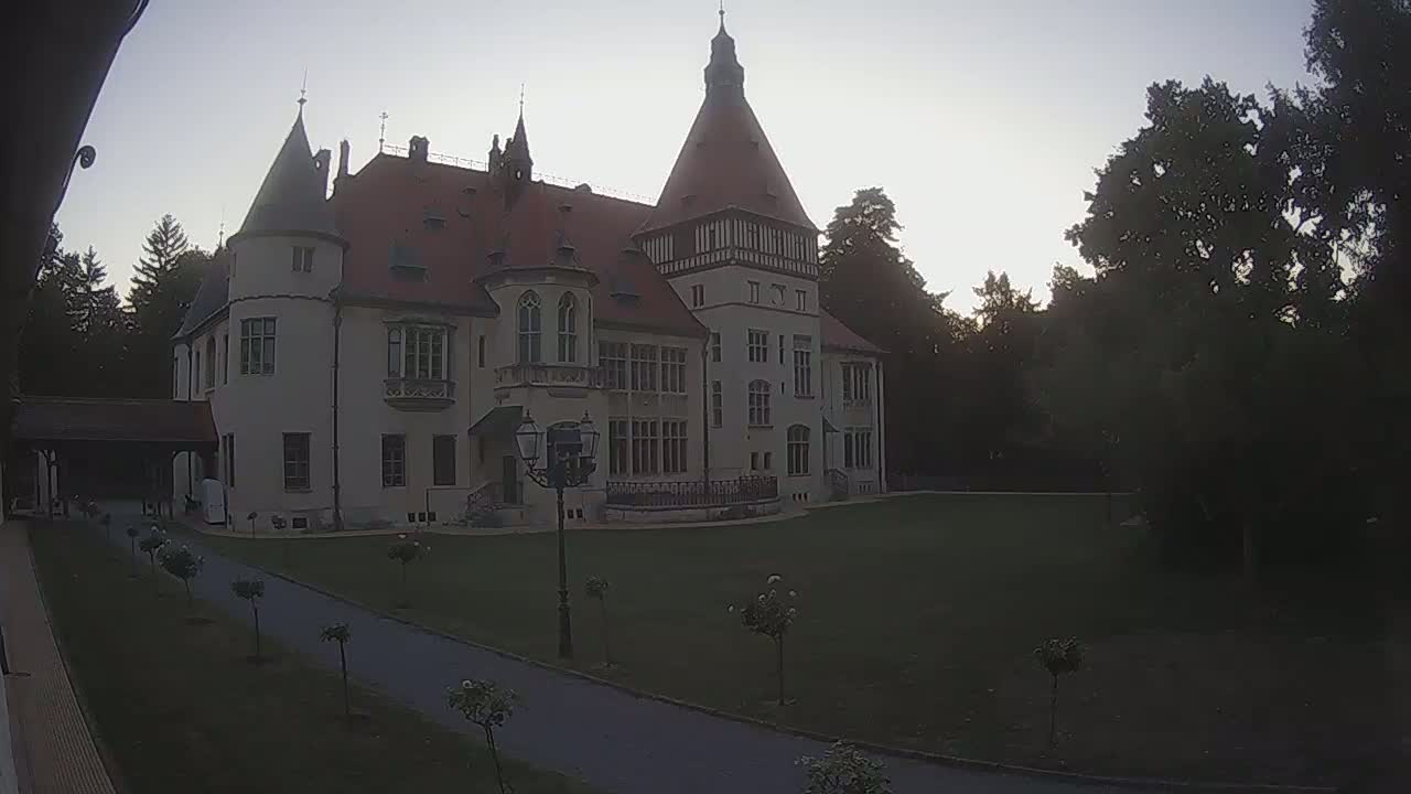 Donji Miholjac,  Dvorac Mailáth Chateau Live Cam - Donji Miholjac, Grad Donji Miholijac, Osijek-Baranja, Croatia