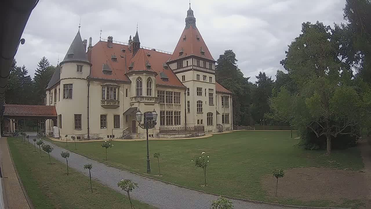 Donji Miholjac,  Dvorac Mailáth Chateau Live Cam - Donji Miholjac, Grad Donji Miholijac, Osijek-Baranja, Croatia