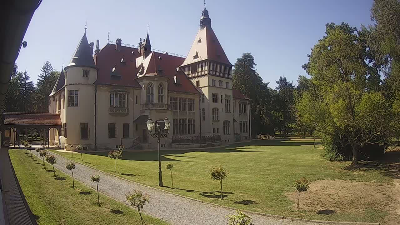 Donji Miholjac,  Dvorac Mailáth Chateau Live Cam - Donji Miholjac, Grad Donji Miholijac, Osijek-Baranja, Croatia