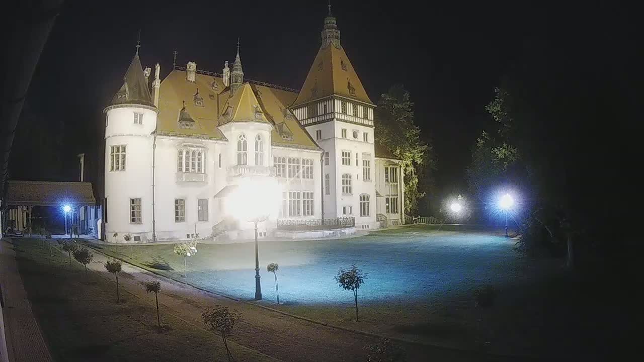 Donji Miholjac,  Dvorac Mailáth Chateau Live Cam - Donji Miholjac, Grad Donji Miholijac, Osijek-Baranja, Croatia
