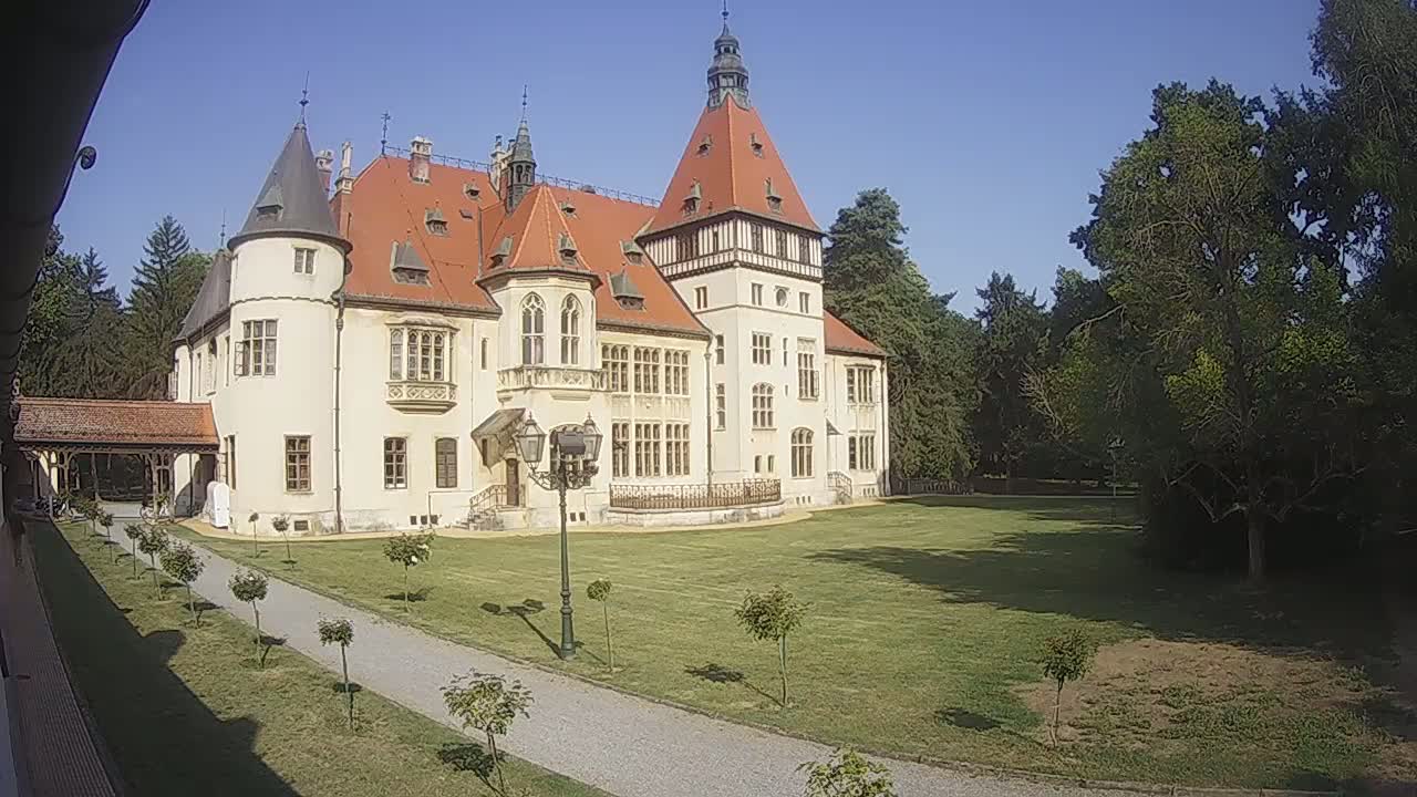 Donji Miholjac,  Dvorac Mailáth Chateau Live Cam - Donji Miholjac, Grad Donji Miholijac, Osijek-Baranja, Croatia