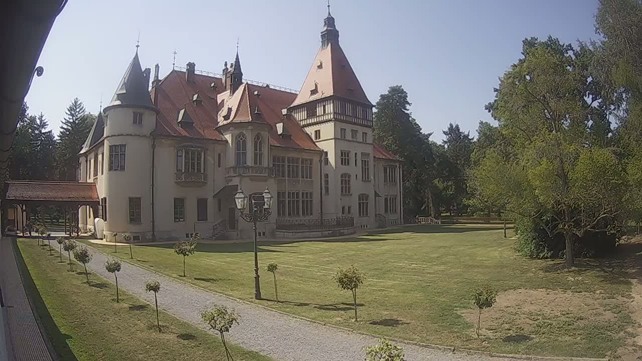 Donji Miholjac,  Dvorac Mailáth Chateau Live Cam - Donji Miholjac, Grad Donji Miholijac, Osijek-Baranja, Croatia