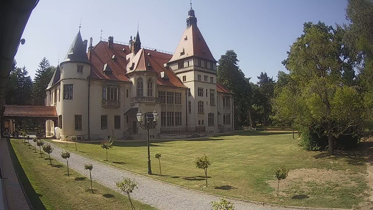 Donji Miholjac,  Dvorac Mailáth Chateau Live Cam - Donji Miholjac, Grad Donji Miholijac, Osijek-Baranja, Croatia