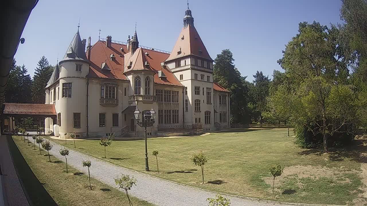 Donji Miholjac,  Dvorac Mailáth Chateau Live Cam - Donji Miholjac, Grad Donji Miholijac, Osijek-Baranja, Croatia
