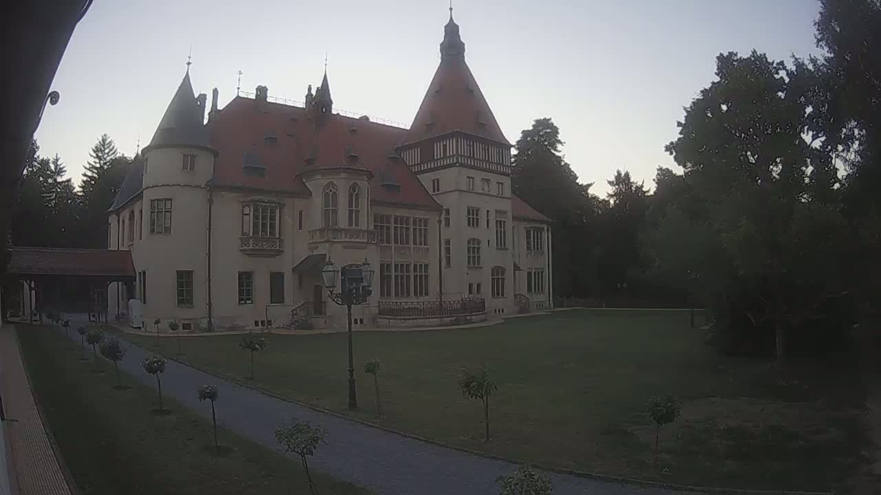 Donji Miholjac,  Dvorac Mailáth Chateau Live Cam - Donji Miholjac, Grad Donji Miholijac, Osijek-Baranja, Croatia