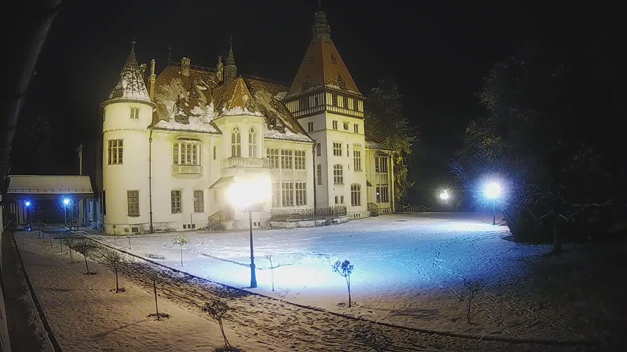 Donji Miholjac,  Dvorac Mailáth Chateau Live Cam - Donji Miholjac, Grad Donji Miholijac, Osijek-Baranja, Croatia