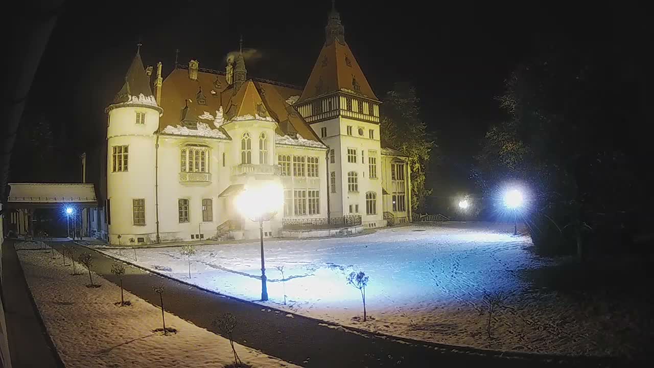 Donji Miholjac,  Dvorac Mailáth Chateau Live Cam - Donji Miholjac, Grad Donji Miholijac, Osijek-Baranja, Croatia