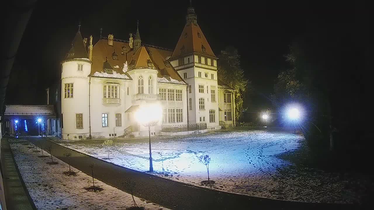 Donji Miholjac,  Dvorac Mailáth Chateau Live Cam - Donji Miholjac, Grad Donji Miholijac, Osijek-Baranja, Croatia