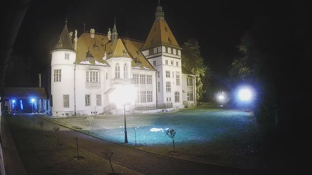 Donji Miholjac,  Dvorac Mailáth Chateau Live Cam - Donji Miholjac, Grad Donji Miholijac, Osijek-Baranja, Croatia