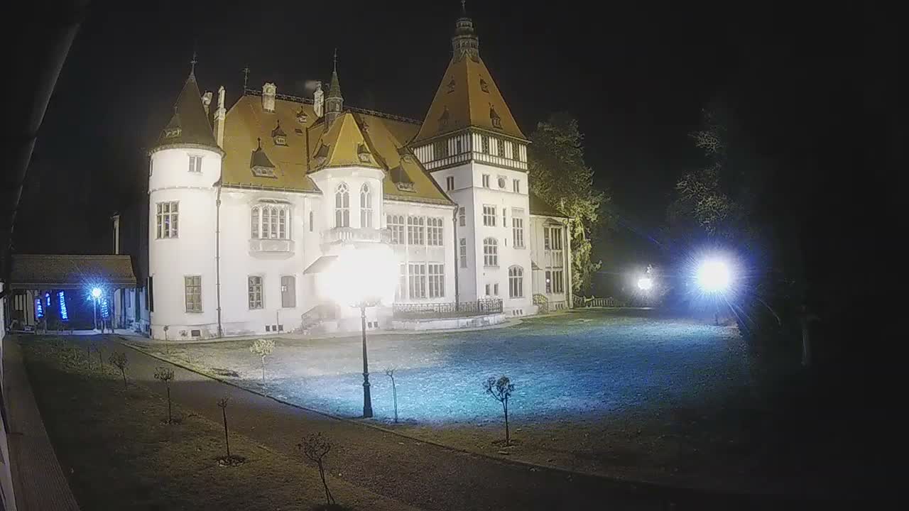 Donji Miholjac,  Dvorac Mailáth Chateau Live Cam - Donji Miholjac, Grad Donji Miholijac, Osijek-Baranja, Croatia