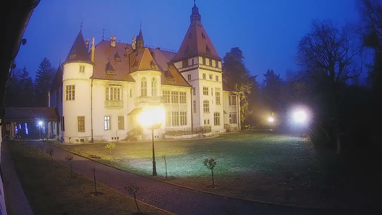Donji Miholjac,  Dvorac Mailáth Chateau Live Cam - Donji Miholjac, Grad Donji Miholijac, Osijek-Baranja, Croatia