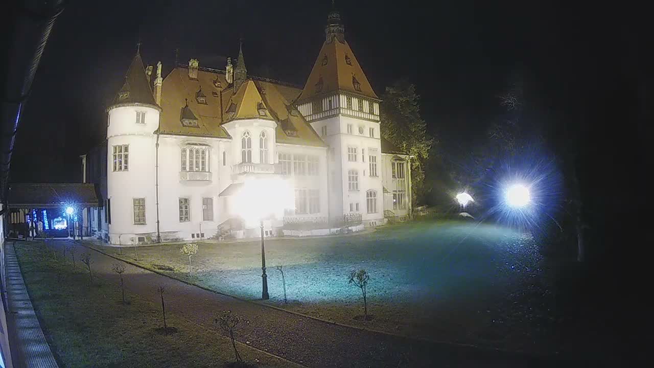 Donji Miholjac,  Dvorac Mailáth Chateau Live Cam - Donji Miholjac, Grad Donji Miholijac, Osijek-Baranja, Croatia