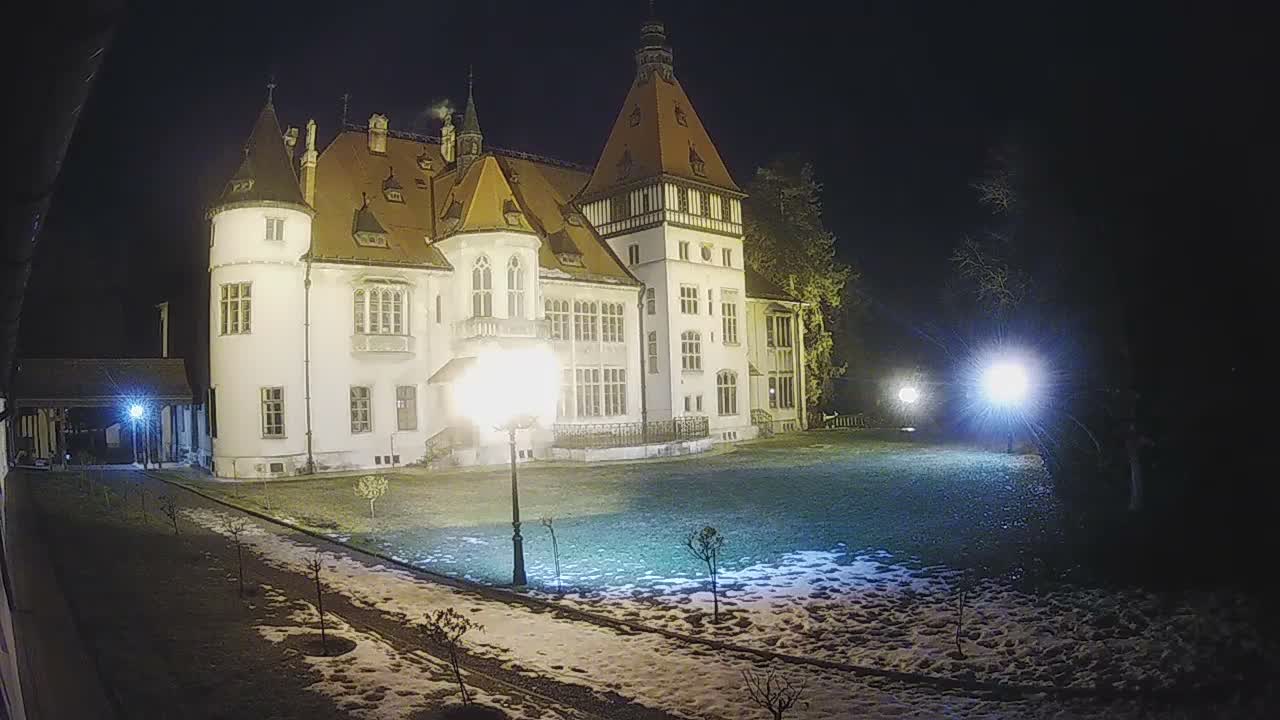 Donji Miholjac,  Dvorac Mailáth Chateau Live Cam - Donji Miholjac, Grad Donji Miholijac, Osijek-Baranja, Croatia