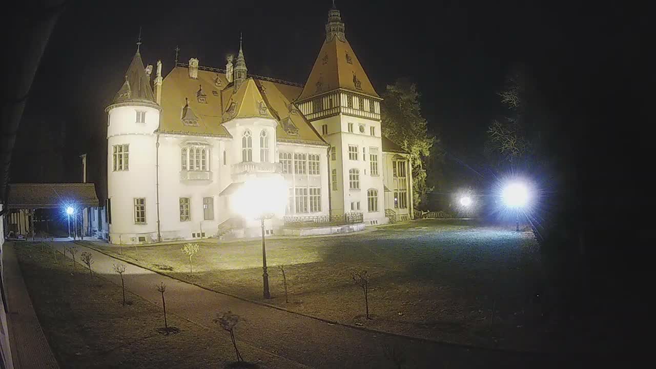 Donji Miholjac,  Dvorac Mailáth Chateau Live Cam - Donji Miholjac, Grad Donji Miholijac, Osijek-Baranja, Croatia