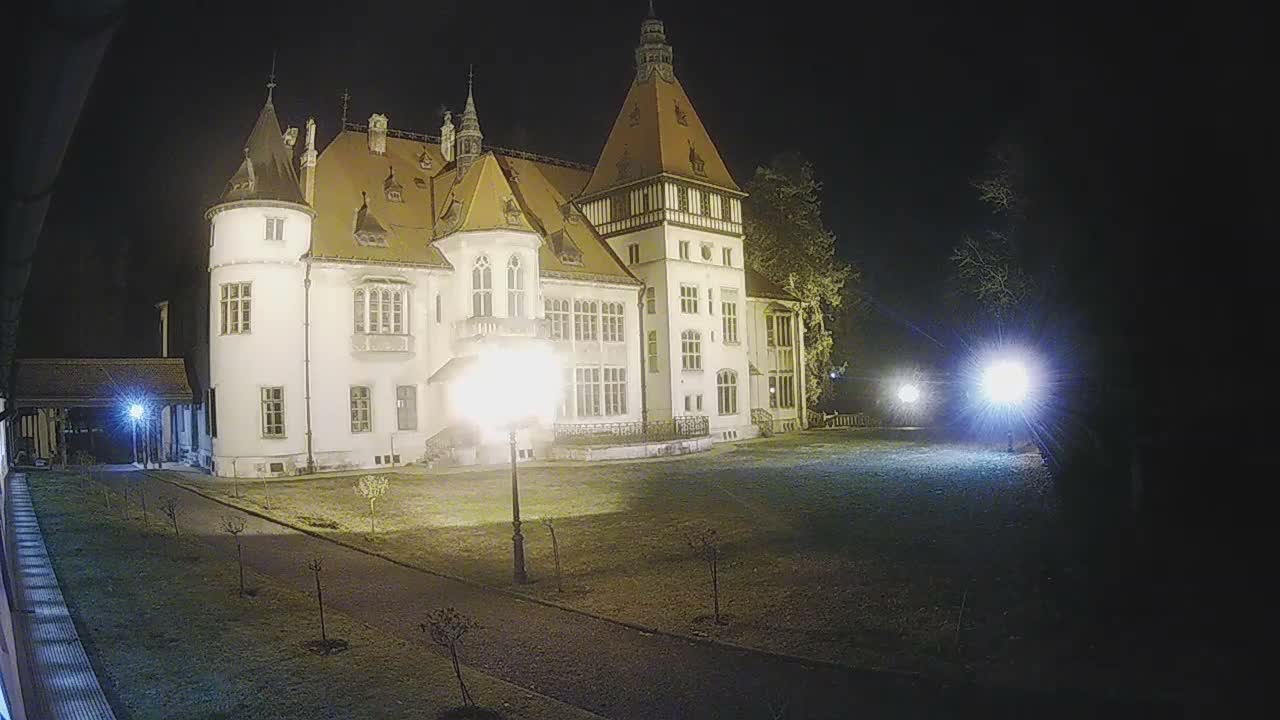 Donji Miholjac,  Dvorac Mailáth Chateau Live Cam - Donji Miholjac, Grad Donji Miholijac, Osijek-Baranja, Croatia
